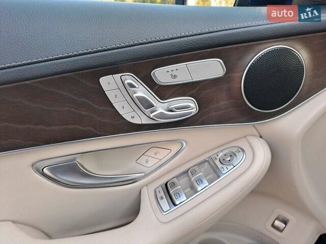 Мерседес ГЛЦ-Класс 2017 в Киеве на Automoto.ua Синий Мерседес ГЛЦ-Класс, объемом двигателя 2.14 л и пробегом 195 тыс. км за 33900 $, фото 7 на Automoto.ua