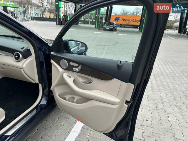 Синий Мерседес ГЛЦ-Класс, объемом двигателя 1.99 л и пробегом 110 тыс. км за 25999 $, фото 45 на Automoto.ua