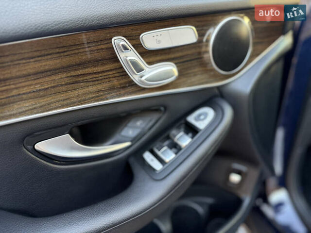 Синий Мерседес ГЛЦ-Класс, объемом двигателя 2 л и пробегом 84 тыс. км за 28300 $, фото 35 на Automoto.ua