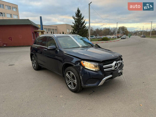 Синий Мерседес ГЛЦ-Класс, объемом двигателя 1.99 л и пробегом 81 тыс. км за 15750 $, фото 5 на Automoto.ua