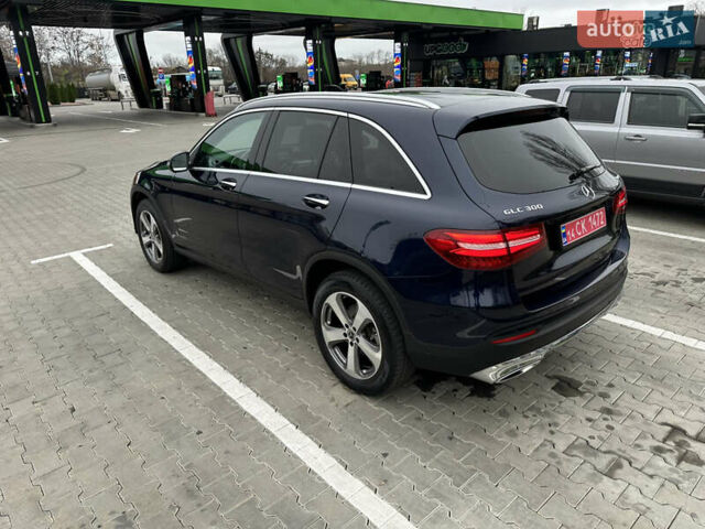 Синий Мерседес ГЛЦ-Класс, объемом двигателя 1.99 л и пробегом 110 тыс. км за 25999 $, фото 20 на Automoto.ua