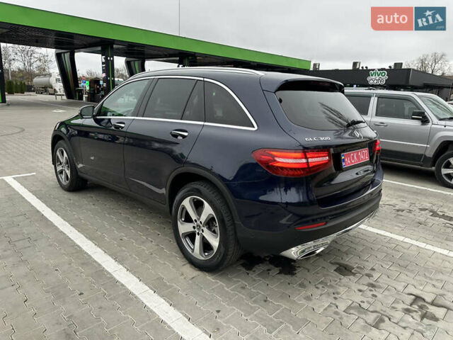 Синий Мерседес ГЛЦ-Класс, объемом двигателя 1.99 л и пробегом 110 тыс. км за 25999 $, фото 19 на Automoto.ua