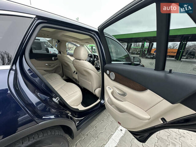 Синий Мерседес ГЛЦ-Класс, объемом двигателя 1.99 л и пробегом 110 тыс. км за 25999 $, фото 48 на Automoto.ua