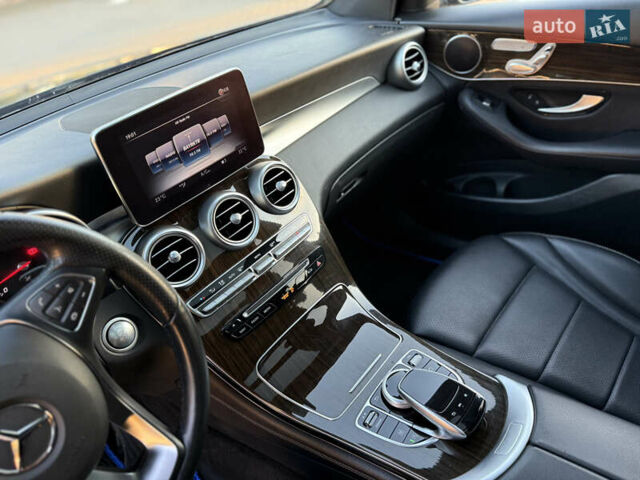 Синий Мерседес ГЛЦ-Класс, объемом двигателя 2 л и пробегом 84 тыс. км за 28300 $, фото 46 на Automoto.ua