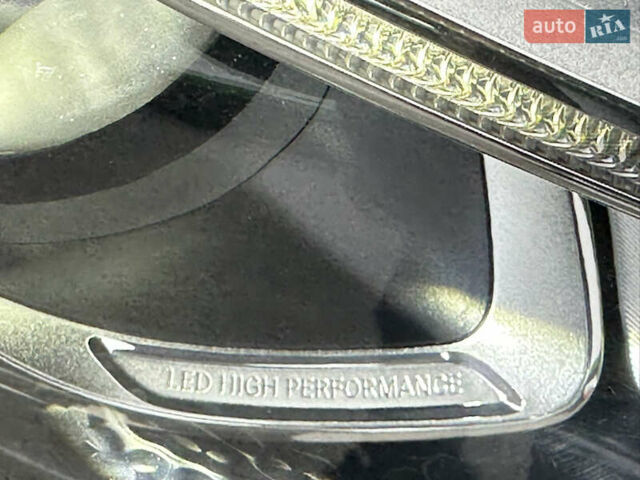 Синий Мерседес ГЛЦ-Класс, объемом двигателя 1.99 л и пробегом 110 тыс. км за 25999 $, фото 26 на Automoto.ua