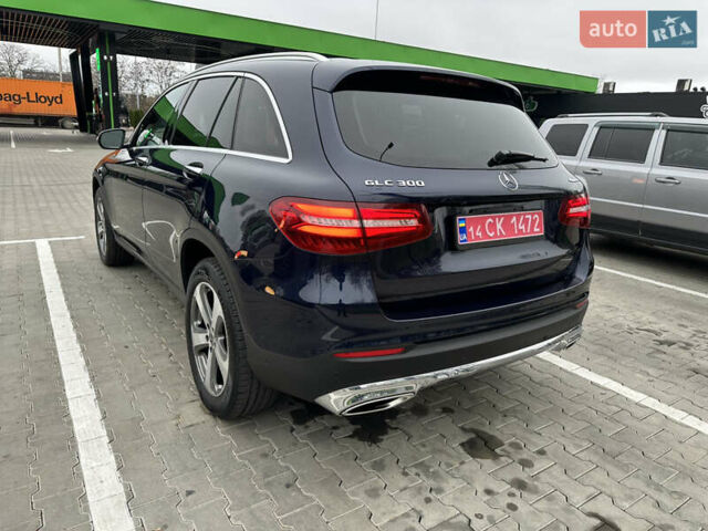 Синий Мерседес ГЛЦ-Класс, объемом двигателя 1.99 л и пробегом 110 тыс. км за 25999 $, фото 17 на Automoto.ua