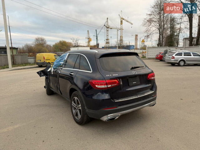 Синий Мерседес ГЛЦ-Класс, объемом двигателя 1.99 л и пробегом 81 тыс. км за 15750 $, фото 8 на Automoto.ua