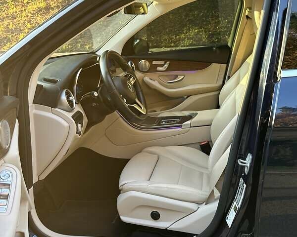 Синій Мерседес ГЛЦ-Клас, об'ємом двигуна 1.99 л та пробігом 82 тис. км за 38250 $, фото 5 на Automoto.ua