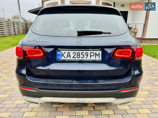 Синій Мерседес ГЛЦ-Клас, об'ємом двигуна 2 л та пробігом 75 тис. км за 47777 $, фото 5 на Automoto.ua