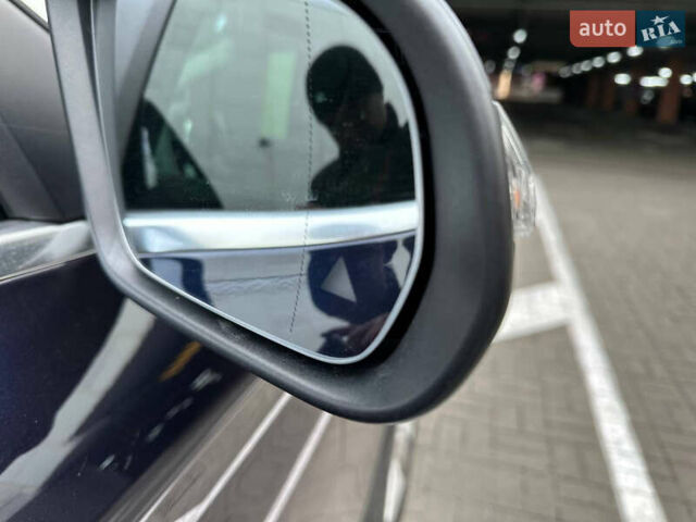 Синій Мерседес ГЛЦ-Клас, об'ємом двигуна 2 л та пробігом 75 тис. км за 48000 $, фото 29 на Automoto.ua