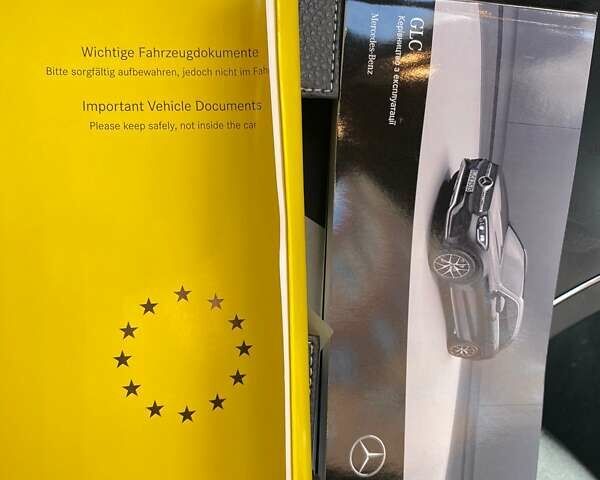 Синій Мерседес ГЛЦ-Клас, об'ємом двигуна 1.95 л та пробігом 4 тис. км за 62000 $, фото 11 на Automoto.ua