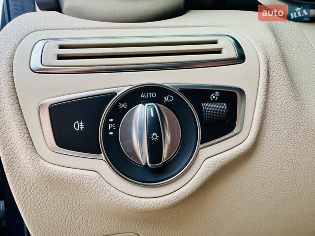 Синій Мерседес ГЛЦ-Клас, об'ємом двигуна 2 л та пробігом 75 тис. км за 47777 $, фото 23 на Automoto.ua