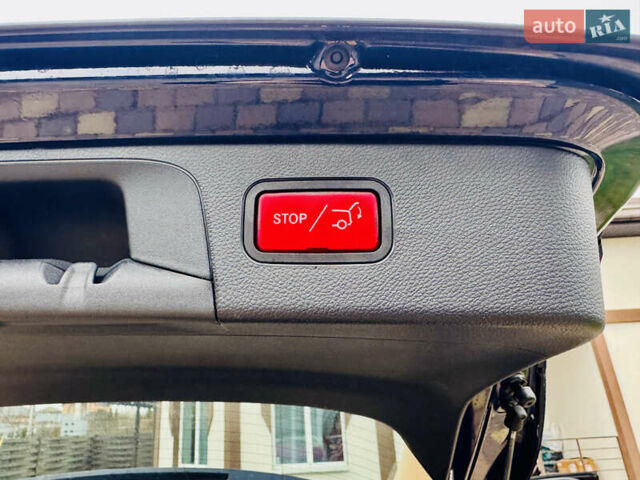 Синій Мерседес ГЛЦ-Клас, об'ємом двигуна 2 л та пробігом 75 тис. км за 47777 $, фото 16 на Automoto.ua