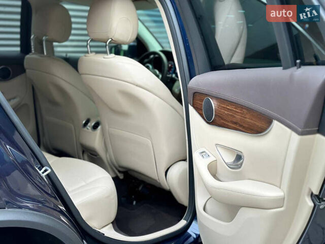 Синій Мерседес ГЛЦ-Клас, об'ємом двигуна 2 л та пробігом 75 тис. км за 48000 $, фото 19 на Automoto.ua