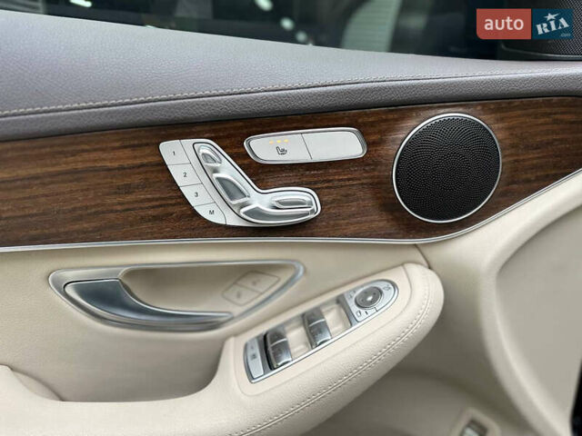 Синій Мерседес ГЛЦ-Клас, об'ємом двигуна 2 л та пробігом 75 тис. км за 48000 $, фото 24 на Automoto.ua