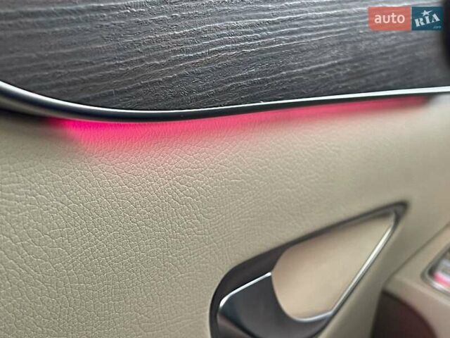 Синій Мерседес ГЛЦ-Клас, об'ємом двигуна 1.99 л та пробігом 48 тис. км за 34500 $, фото 11 на Automoto.ua