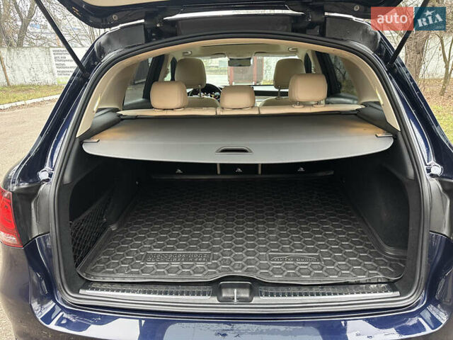 Синий Мерседес ГЛЦ-Класс, объемом двигателя 1.99 л и пробегом 50 тыс. км за 31000 $, фото 16 на Automoto.ua