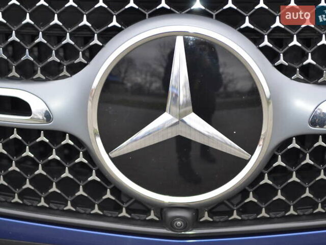 Синий Мерседес ГЛЦ-Класс, объемом двигателя 2 л и пробегом 8 тыс. км за 105871 $, фото 12 на Automoto.ua