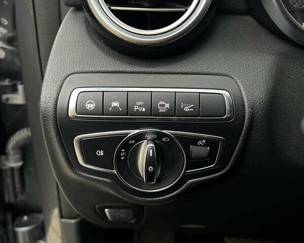 Зеленый Мерседес ГЛЦ-Класс, объемом двигателя 3.98 л и пробегом 52 тыс. км за 63000 $, фото 8 на Automoto.ua