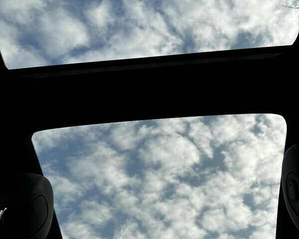 Зеленый Мерседес ГЛЦ-Класс, объемом двигателя 3.98 л и пробегом 52 тыс. км за 63000 $, фото 17 на Automoto.ua