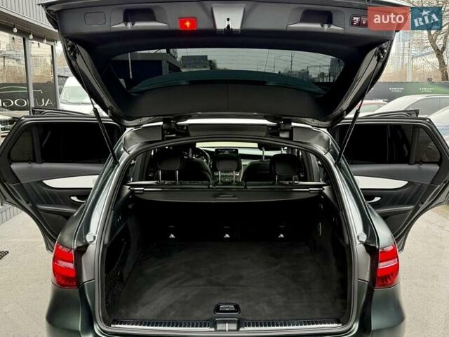 Зеленый Мерседес ГЛЦ-Класс, объемом двигателя 3.98 л и пробегом 53 тыс. км за 57900 $, фото 58 на Automoto.ua