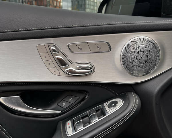 Зеленый Мерседес ГЛЦ-Класс, объемом двигателя 3.98 л и пробегом 52 тыс. км за 63000 $, фото 7 на Automoto.ua