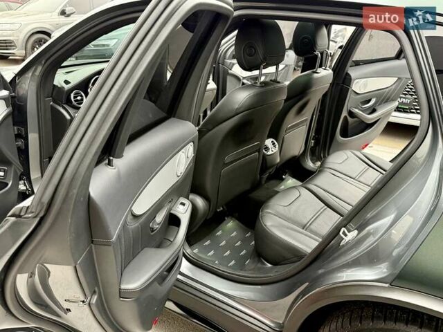 Зеленый Мерседес ГЛЦ-Класс, объемом двигателя 3.98 л и пробегом 53 тыс. км за 57900 $, фото 50 на Automoto.ua