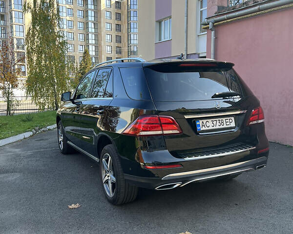 Чорний Мерседес ГЛE 350, об'ємом двигуна 3 л та пробігом 246 тис. км за 33900 $, фото 3 на Automoto.ua