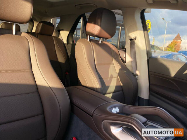 Сірий Мерседес GLE 450, об'ємом двигуна 3 л та пробігом 0 тис. км за 79900 $, фото 28 на Automoto.ua