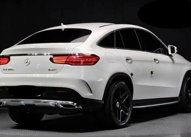 Мерседес ГЛЕ-Класс 2018 в Киеве на Automoto.ua Белый Мерседес ГЛЕ-Класс, объемом двигателя 3 л и пробегом 175 тыс. км за 29999 $, фото 1 на Automoto.ua