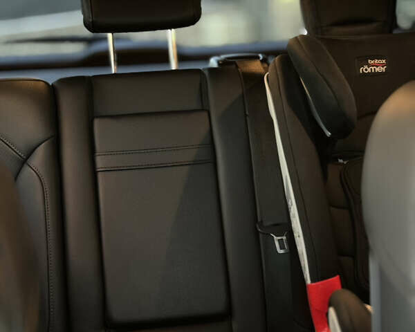 Белый Мерседес ГЛЕ-Класс, объемом двигателя 2.99 л и пробегом 156 тыс. км за 34950 $, фото 28 на Automoto.ua