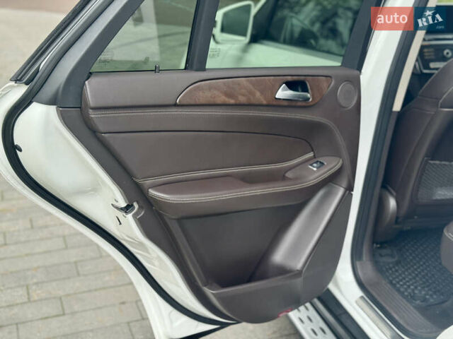 Білий Мерседес ГЛЕ-Клас, об'ємом двигуна 2.14 л та пробігом 147 тис. км за 26000 $, фото 27 на Automoto.ua