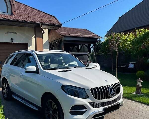Белый Мерседес ГЛЕ-Класс, объемом двигателя 2.14 л и пробегом 260 тыс. км за 25950 $, фото 6 на Automoto.ua