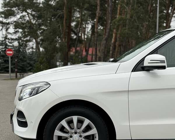 Белый Мерседес ГЛЕ-Класс, объемом двигателя 2.2 л и пробегом 88 тыс. км за 29900 $, фото 9 на Automoto.ua