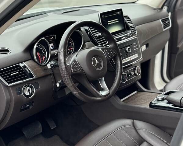 Белый Мерседес ГЛЕ-Класс, объемом двигателя 2.2 л и пробегом 88 тыс. км за 29900 $, фото 58 на Automoto.ua