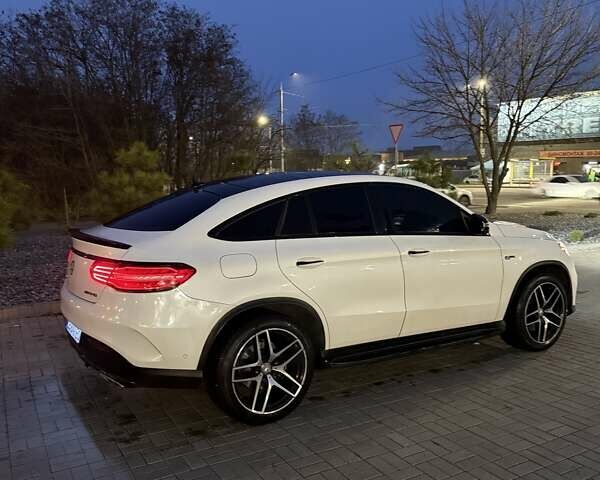 Белый Мерседес ГЛЕ-Класс, объемом двигателя 3 л и пробегом 182 тыс. км за 37000 $, фото 7 на Automoto.ua