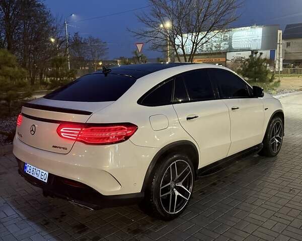 Белый Мерседес ГЛЕ-Класс, объемом двигателя 3 л и пробегом 182 тыс. км за 37000 $, фото 6 на Automoto.ua