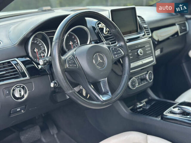 Белый Мерседес ГЛЕ-Класс, объемом двигателя 3 л и пробегом 155 тыс. км за 45900 $, фото 65 на Automoto.ua
