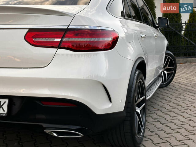 Белый Мерседес ГЛЕ-Класс, объемом двигателя 3 л и пробегом 155 тыс. км за 45900 $, фото 27 на Automoto.ua