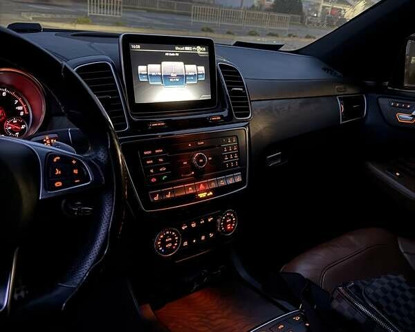 Белый Мерседес ГЛЕ-Класс, объемом двигателя 3 л и пробегом 182 тыс. км за 37000 $, фото 35 на Automoto.ua