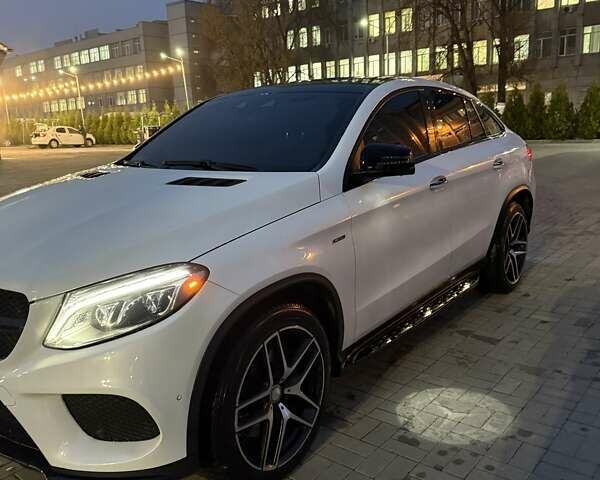 Белый Мерседес ГЛЕ-Класс, объемом двигателя 3 л и пробегом 182 тыс. км за 37000 $, фото 22 на Automoto.ua