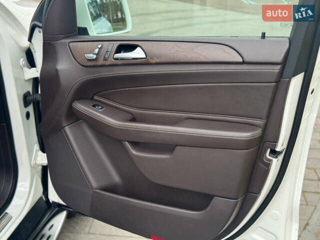 Білий Мерседес ГЛЕ-Клас, об'ємом двигуна 2.14 л та пробігом 147 тис. км за 26000 $, фото 24 на Automoto.ua