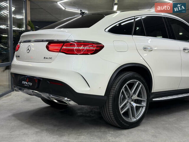 Белый Мерседес ГЛЕ-Класс, объемом двигателя 3 л и пробегом 114 тыс. км за 36500 $, фото 16 на Automoto.ua