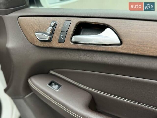 Белый Мерседес ГЛЕ-Класс, объемом двигателя 2.2 л и пробегом 88 тыс. км за 29900 $, фото 68 на Automoto.ua