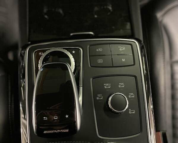 Белый Мерседес ГЛЕ-Класс, объемом двигателя 3 л и пробегом 132 тыс. км за 39000 $, фото 22 на Automoto.ua