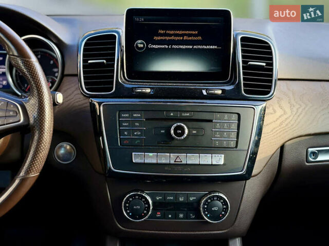 Мерседес ГЛЕ-Класс 2015 в Харькове на Automoto.ua Белый Мерседес ГЛЕ-Класс, объемом двигателя 2.14 л и пробегом 193 тыс. км за 26500 $, фото 22 на Automoto.ua