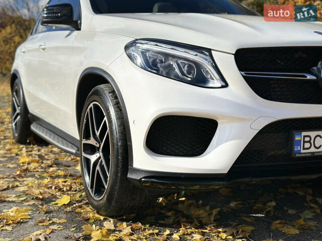 Мерседес ГЛЕ-Класс 2015 в Стрые на Automoto.ua Белый Мерседес ГЛЕ-Класс, объемом двигателя 3 л и пробегом 155 тыс. км за 46900 $, фото 17 на Automoto.ua