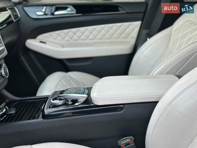 Белый Мерседес ГЛЕ-Класс, объемом двигателя 3 л и пробегом 155 тыс. км за 45900 $, фото 66 на Automoto.ua