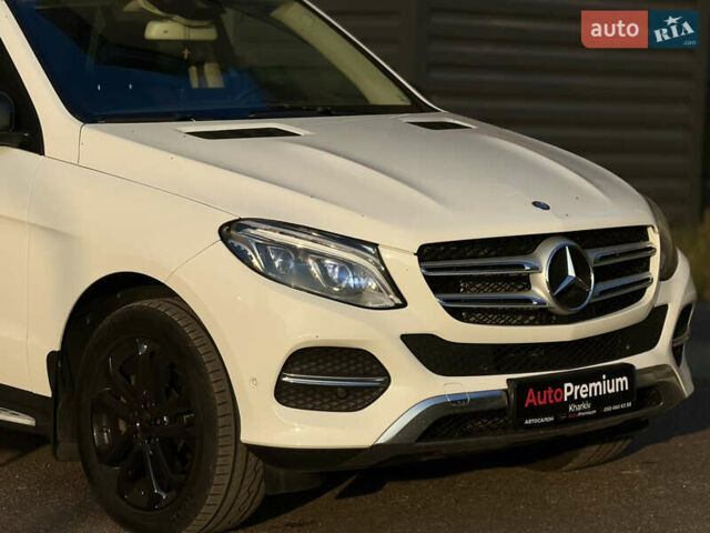 Мерседес ГЛЕ-Класс 2015 в Харькове на Automoto.ua Белый Мерседес ГЛЕ-Класс, объемом двигателя 2.14 л и пробегом 193 тыс. км за 26500 $, фото 8 на Automoto.ua