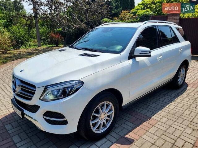Белый Мерседес ГЛЕ-Класс, объемом двигателя 2.14 л и пробегом 103 тыс. км за 25100 $, фото 1 на Automoto.ua